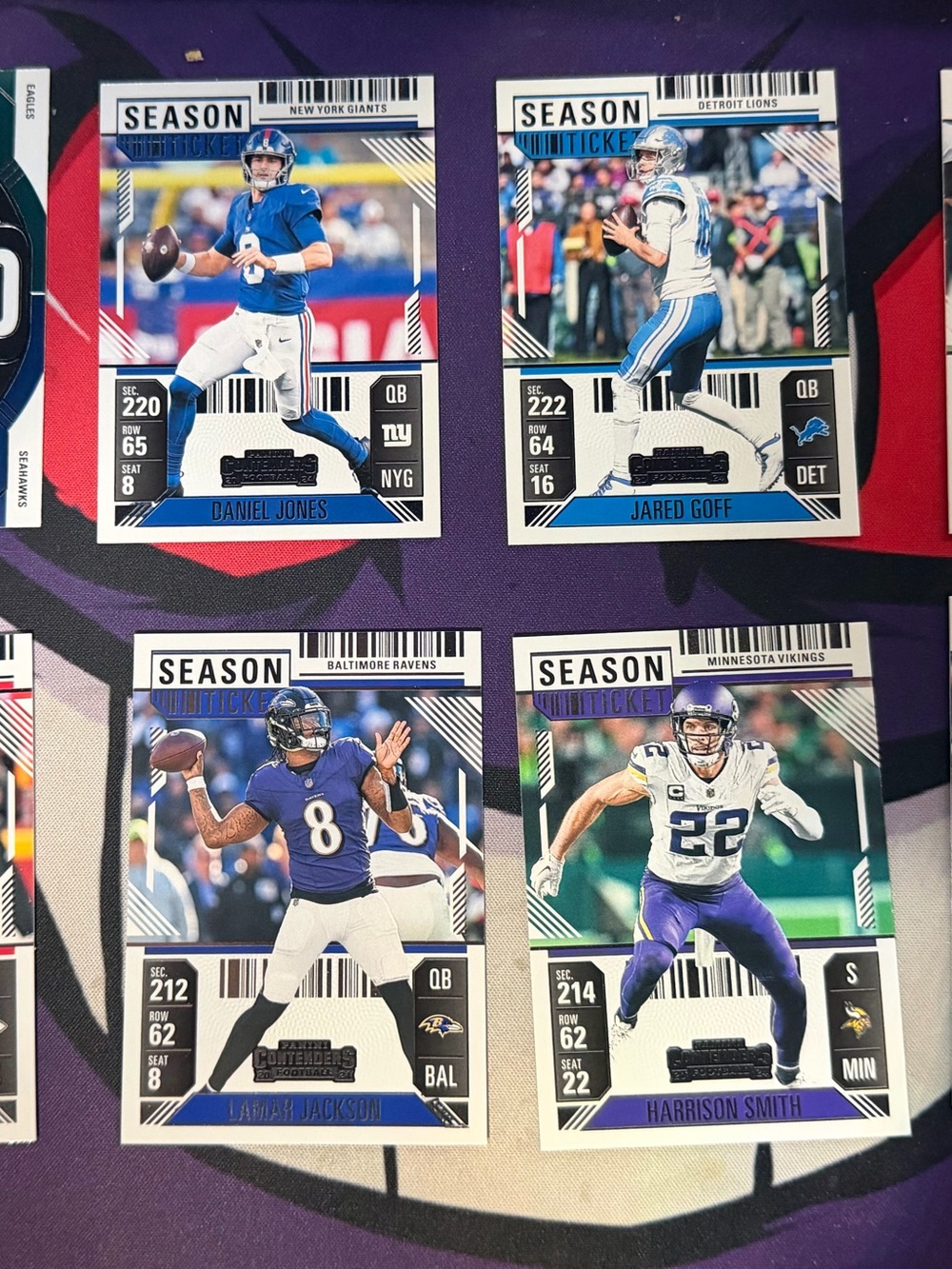 33  NFL Trading Cards - Trading Card Lot